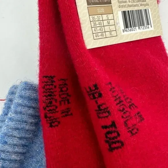 Santa Sheep Wool Socks - Picture 2 of 4